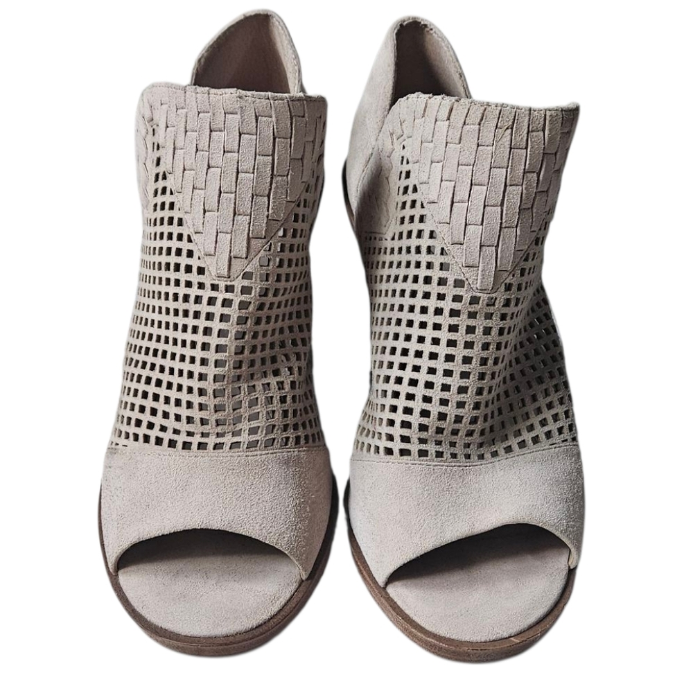 Vince Camuto Peep-Toe Mules Booties SZ 8
